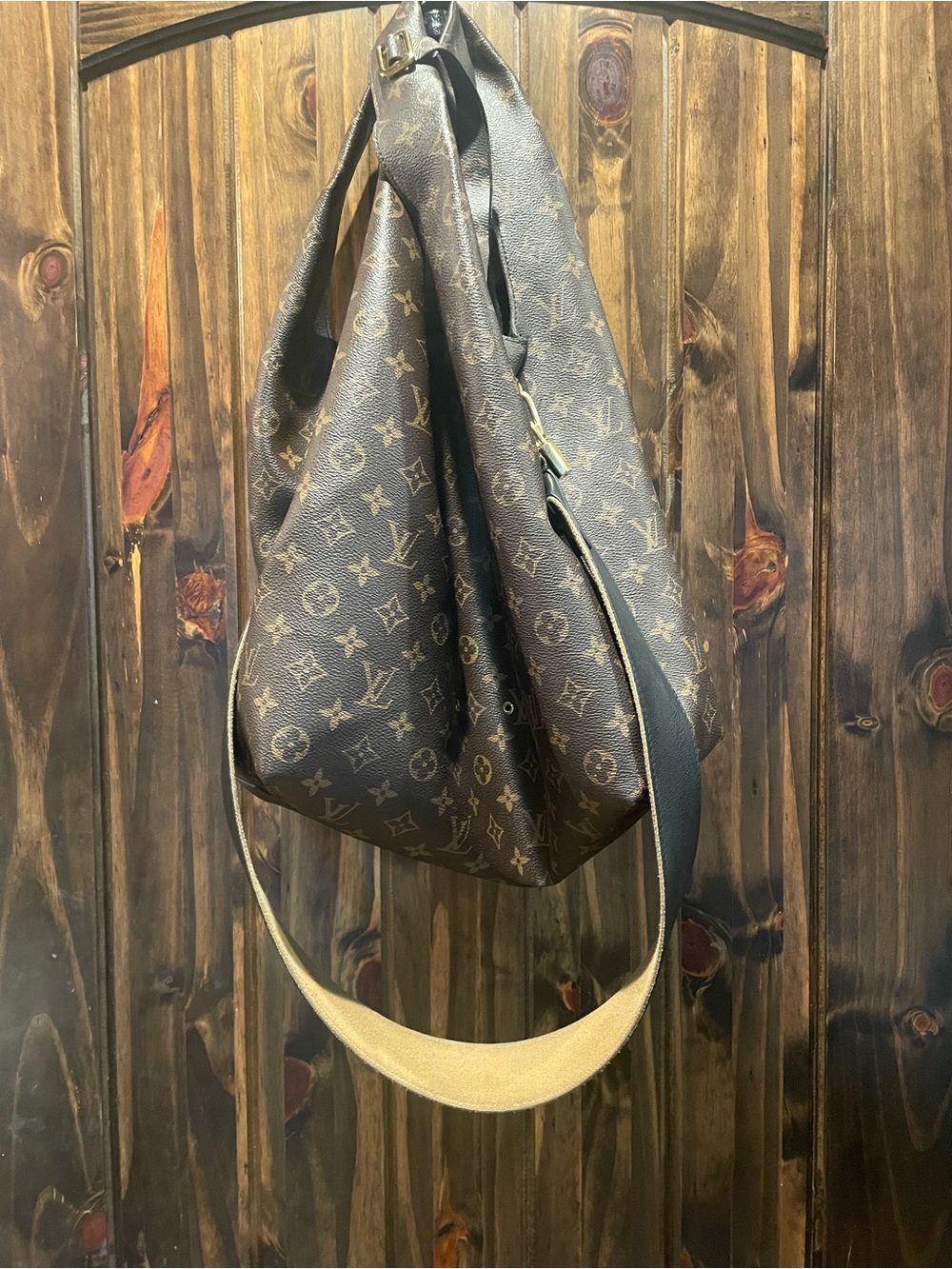 Louis Vuitton Monogram Canvas- limited edition Atlantis 2016